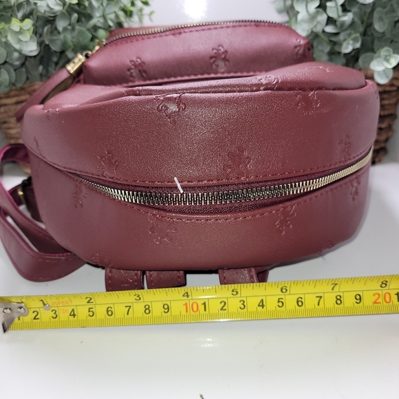 Harry Potter Gryffindor Burgundy Mini Backpack Bioworld Embossed Lions READ - Picture 9 of 9